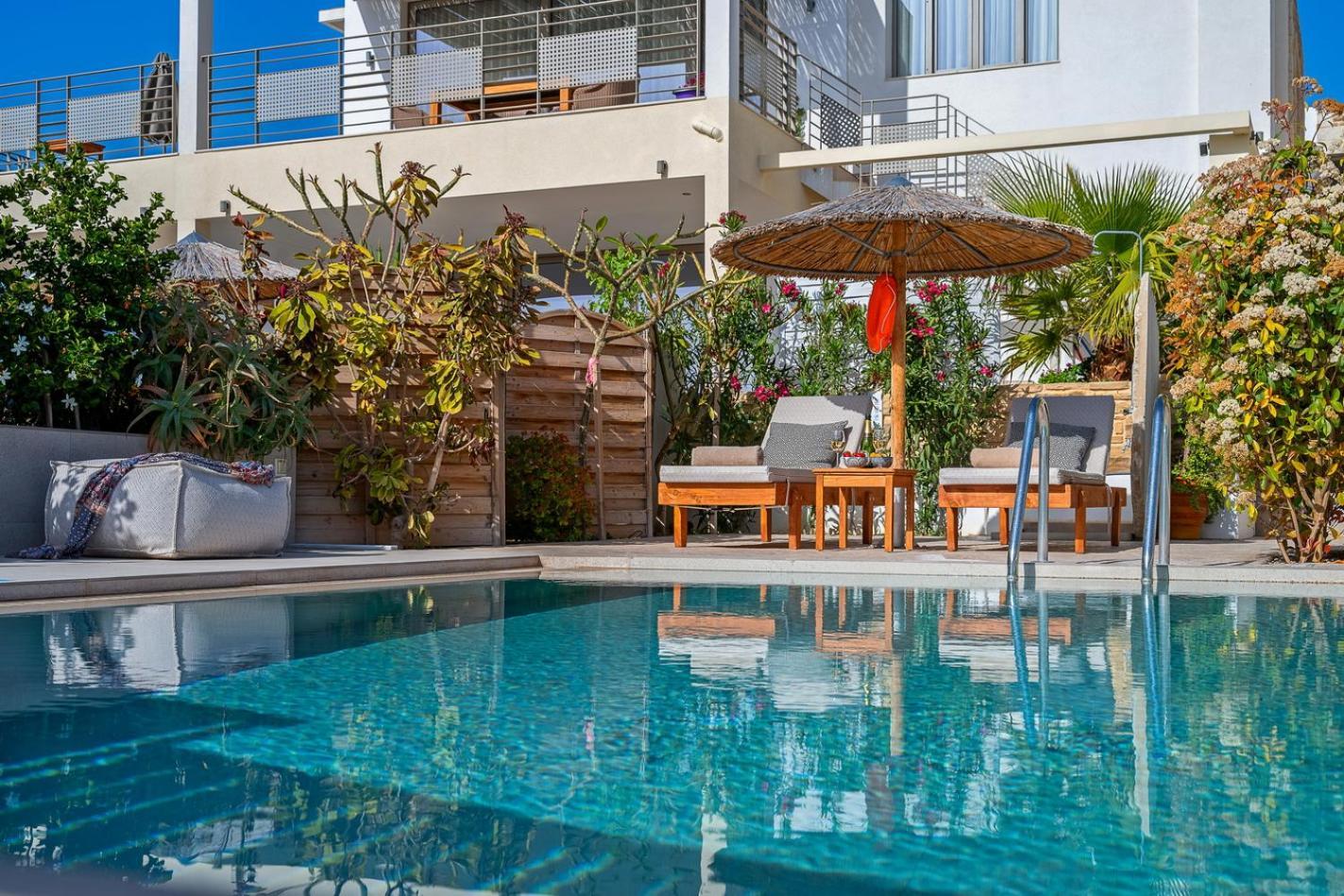 Ammokrinos Luxury Homes,150M From The Beach Kalamaki  Exterior foto